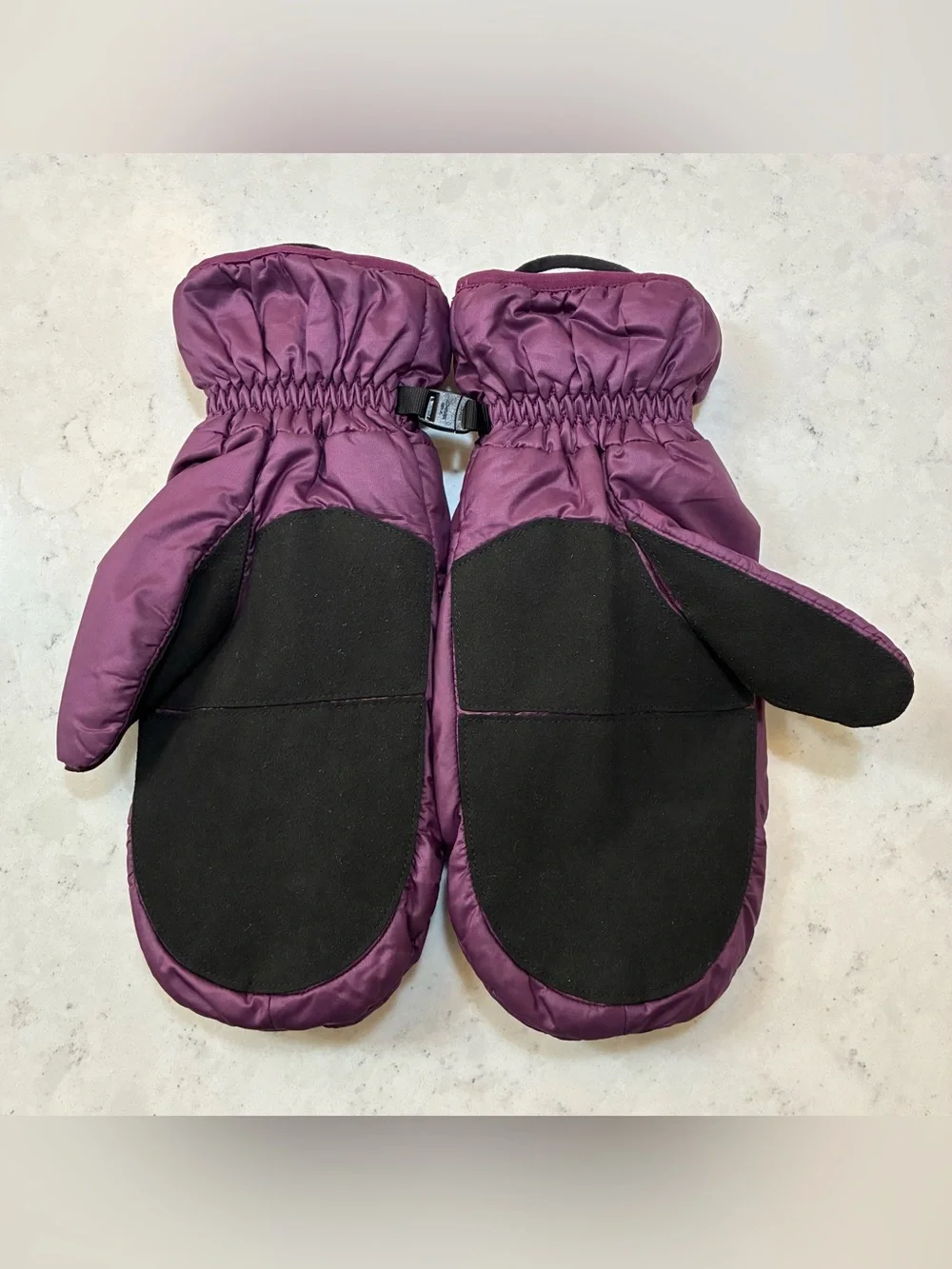 Patagonia Nano Puff Mitts Mittens in Night Plum Purple